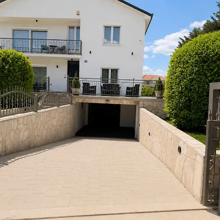 Barac's House Vikendica *